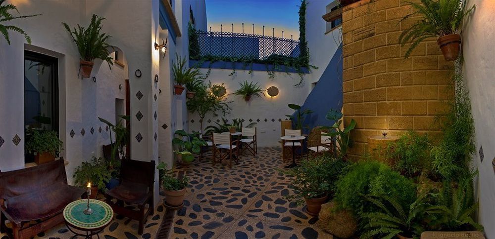 Hostal Casa Alborada Conil De La Frontera Exterior foto